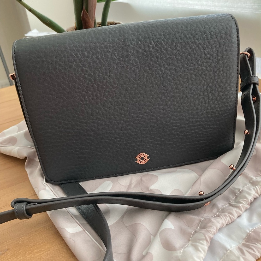 Dagne Dover Andra Crossbody - graphite, medium